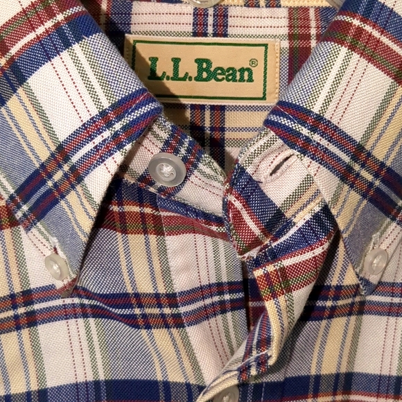 L.L. Bean men's vintage small plaid short sleeve shirt - Picture 7 of 9